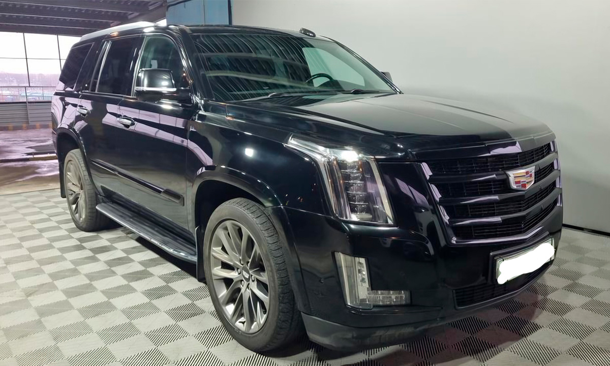 Cadillac Escalade 6.2 AT