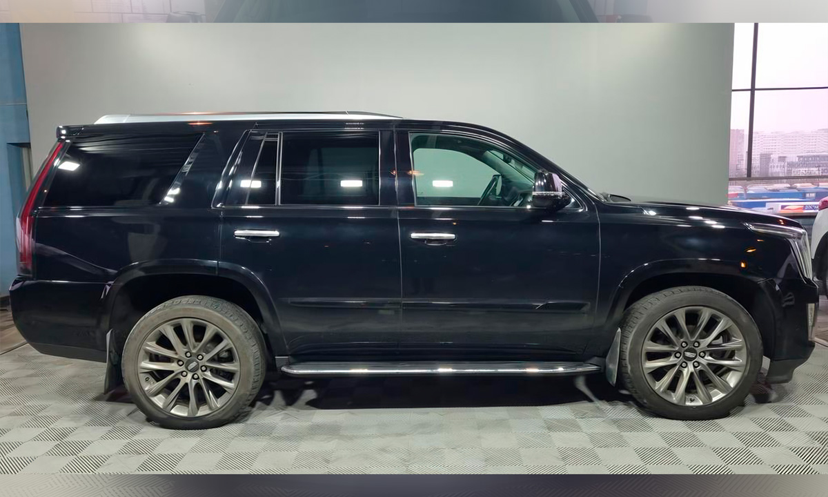 Cadillac Escalade 6.2 AT