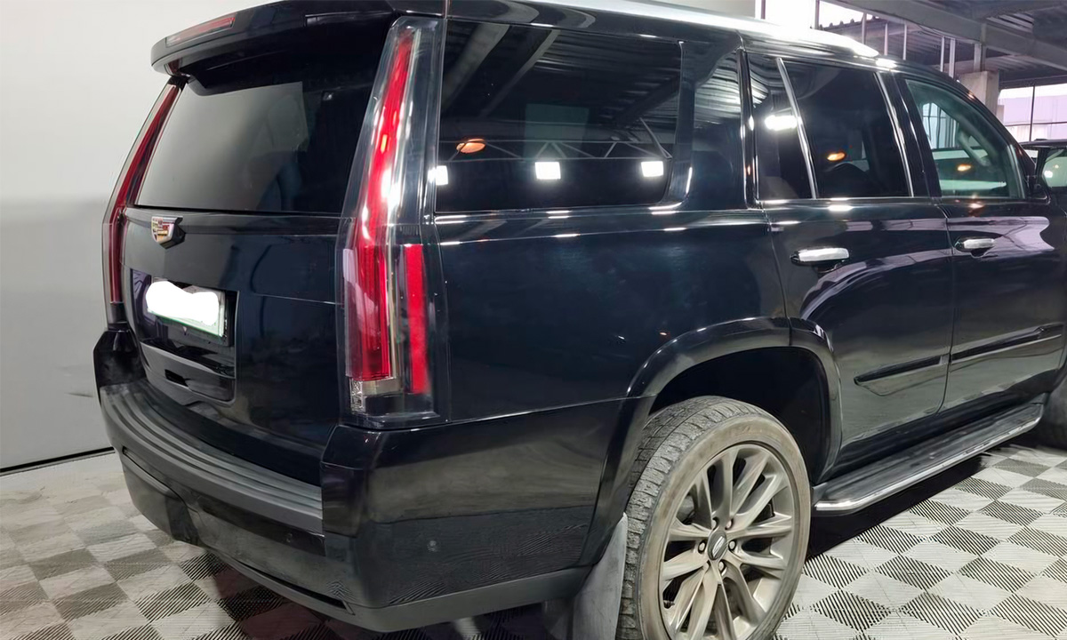 Cadillac Escalade 6.2 AT