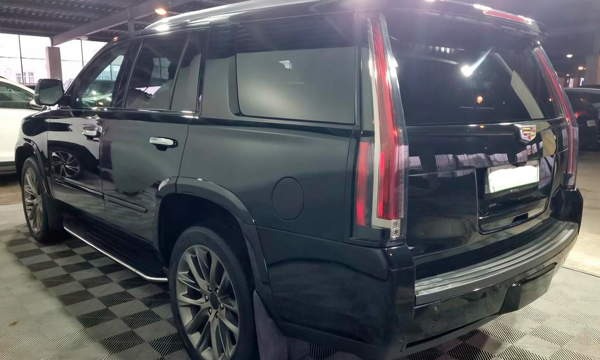 Cadillac Escalade 6.2 AT