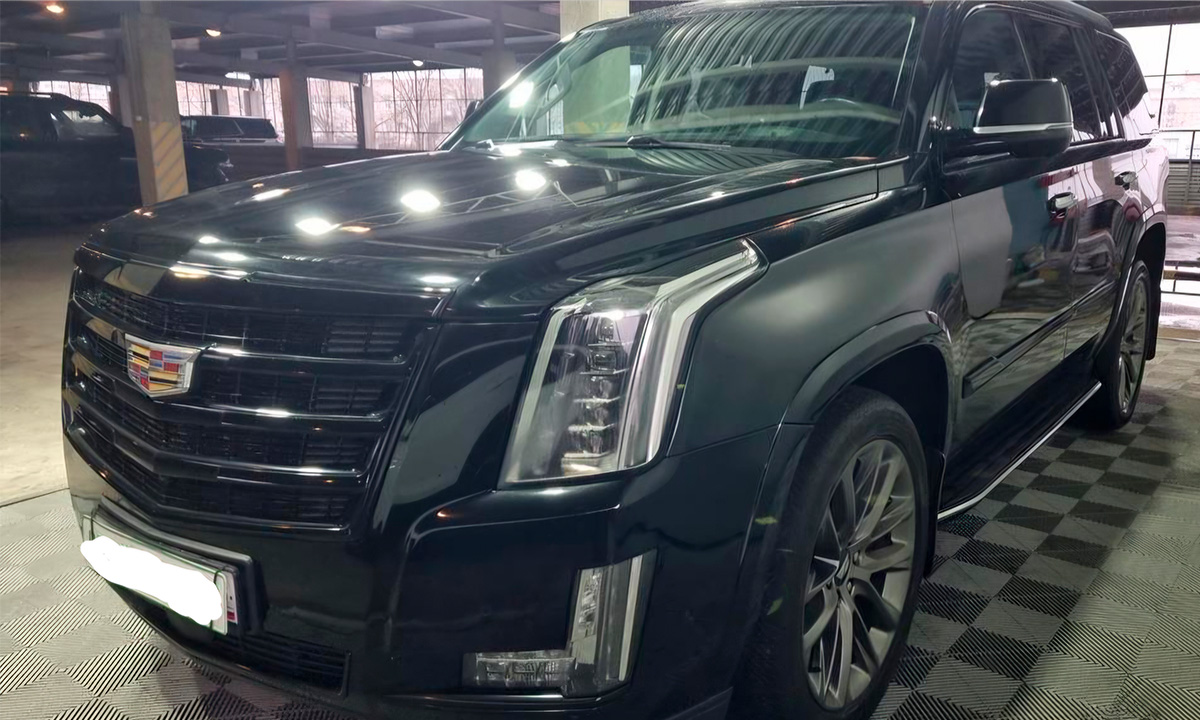 Cadillac Escalade 6.2 AT