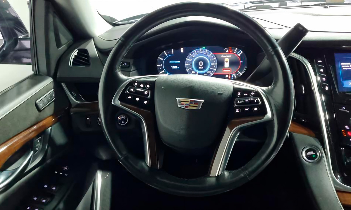 Cadillac Escalade 6.2 AT
