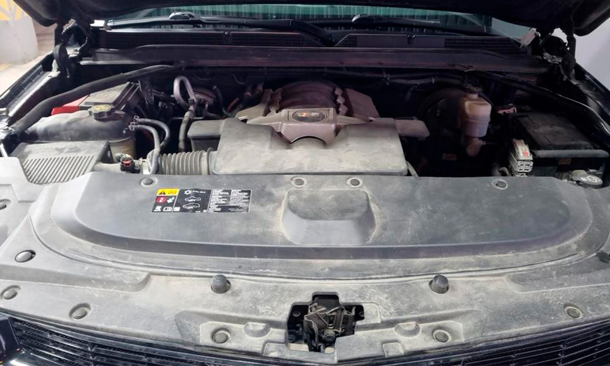 Cadillac Escalade 6.2 AT