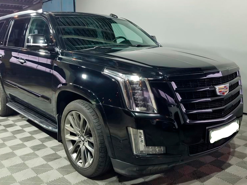 Cadillac Escalade 6.2 AT