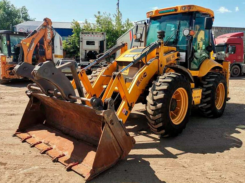 Экскаватор-погрузчик BULL 4SX-Plus
