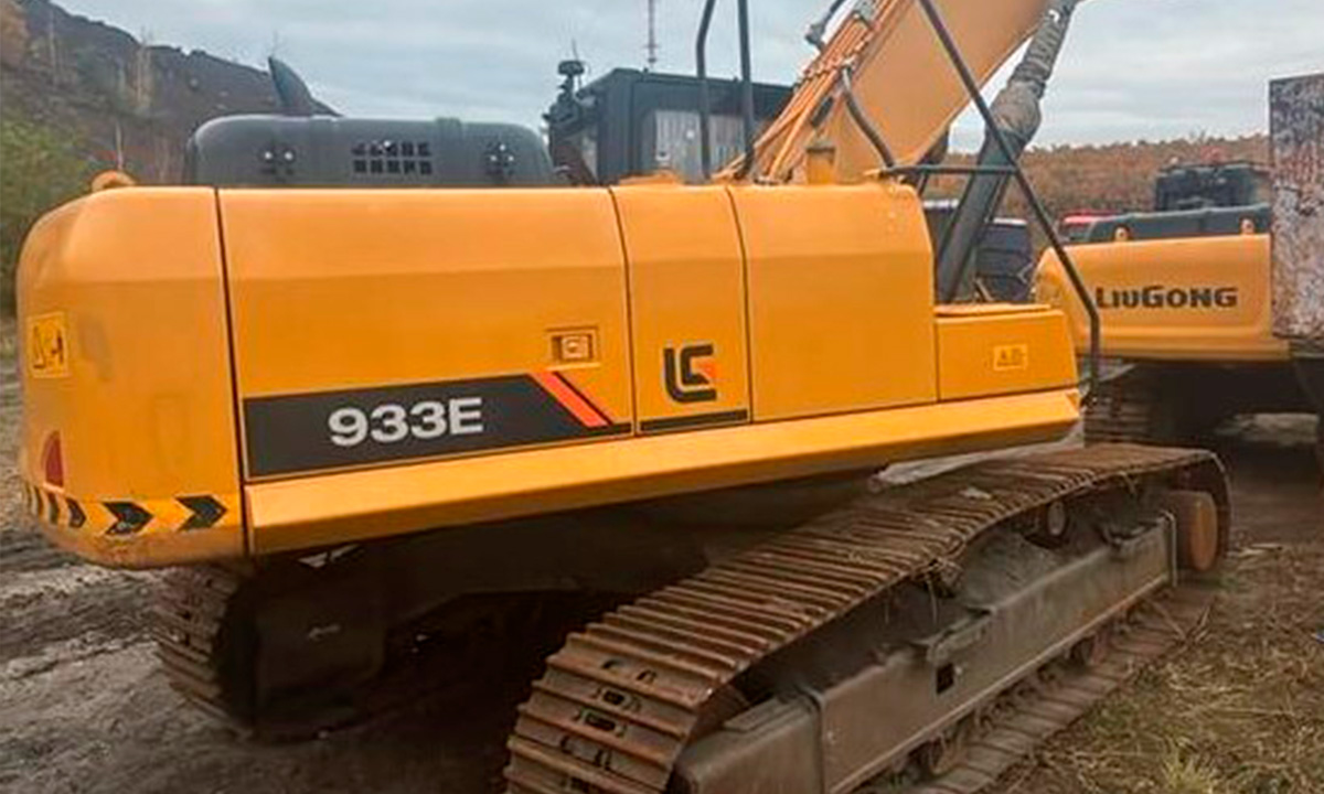 Гусеничный экскаватор LIUGONG CLG933E